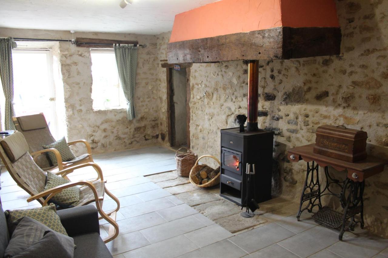 Gite La Pimparola Villa Nouic Esterno foto
